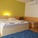 Laguna Apartmanhaz * Hévíz
