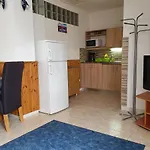 Laguna Apartmanhaz *