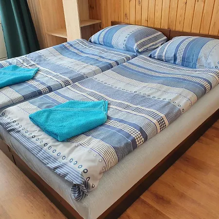 Laguna Apartmanhaz Lägenhet Hévíz