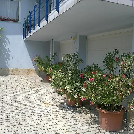 Laguna Apartmanhaz Apartament