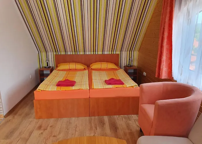 Laguna Apartmanhaz 公寓